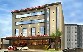 Hotel Monarch International Jayanagar 3*